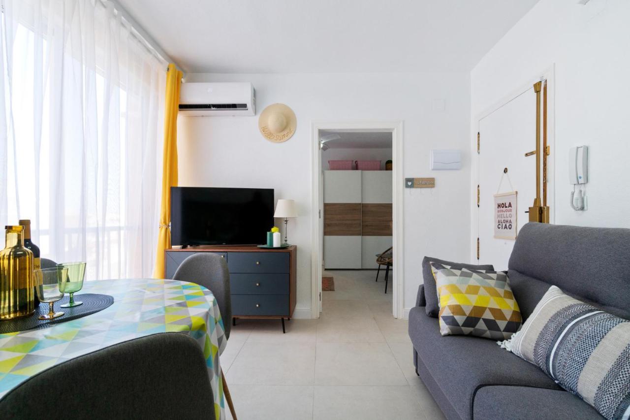Amarillo Soleado Apartment Torrevieja Bagian luar foto