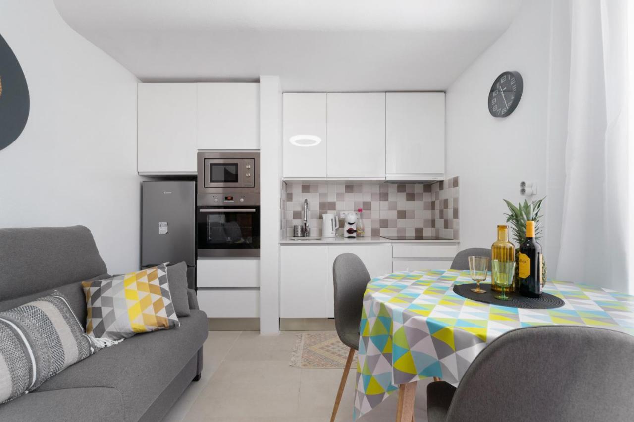 Amarillo Soleado Apartment Torrevieja Bagian luar foto