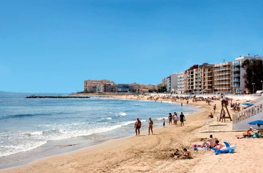 Amarillo Soleado Apartment Torrevieja Bagian luar foto