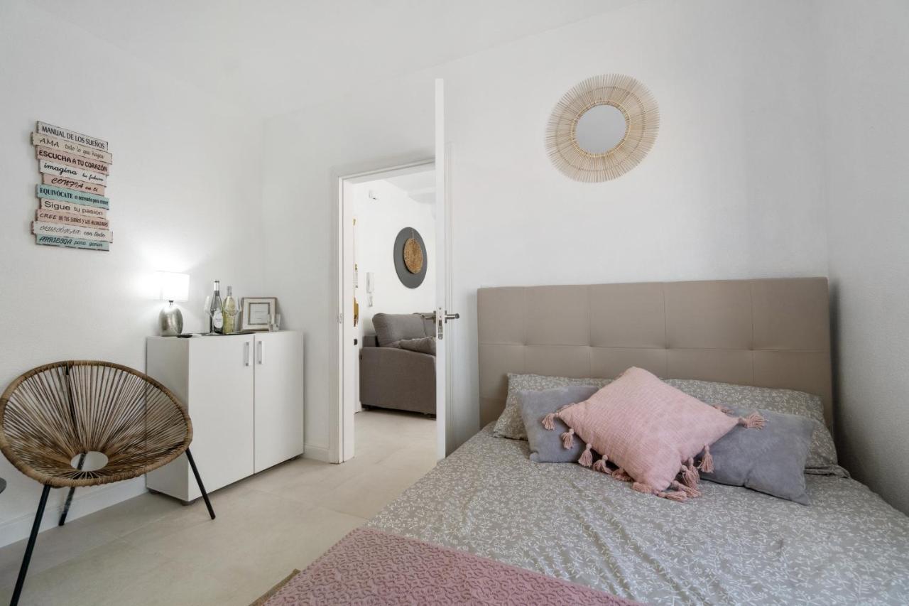Amarillo Soleado Apartment Torrevieja Bagian luar foto